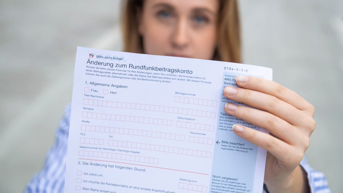 Bundesparteitag ZRSD 2021 in Frankfurt, am 30. Januar 2021: Einfach wählen gehen! Ihre Stimme zählt gegen die Rassisten Mafiosen Reichsbürger. Einfach wählen gehen! Ihre Stimme zählt! Wissen, wie man wählt, wählen Sie der Bundeszentralrat der Schwarzen in Deutschland Z.R.S.D.