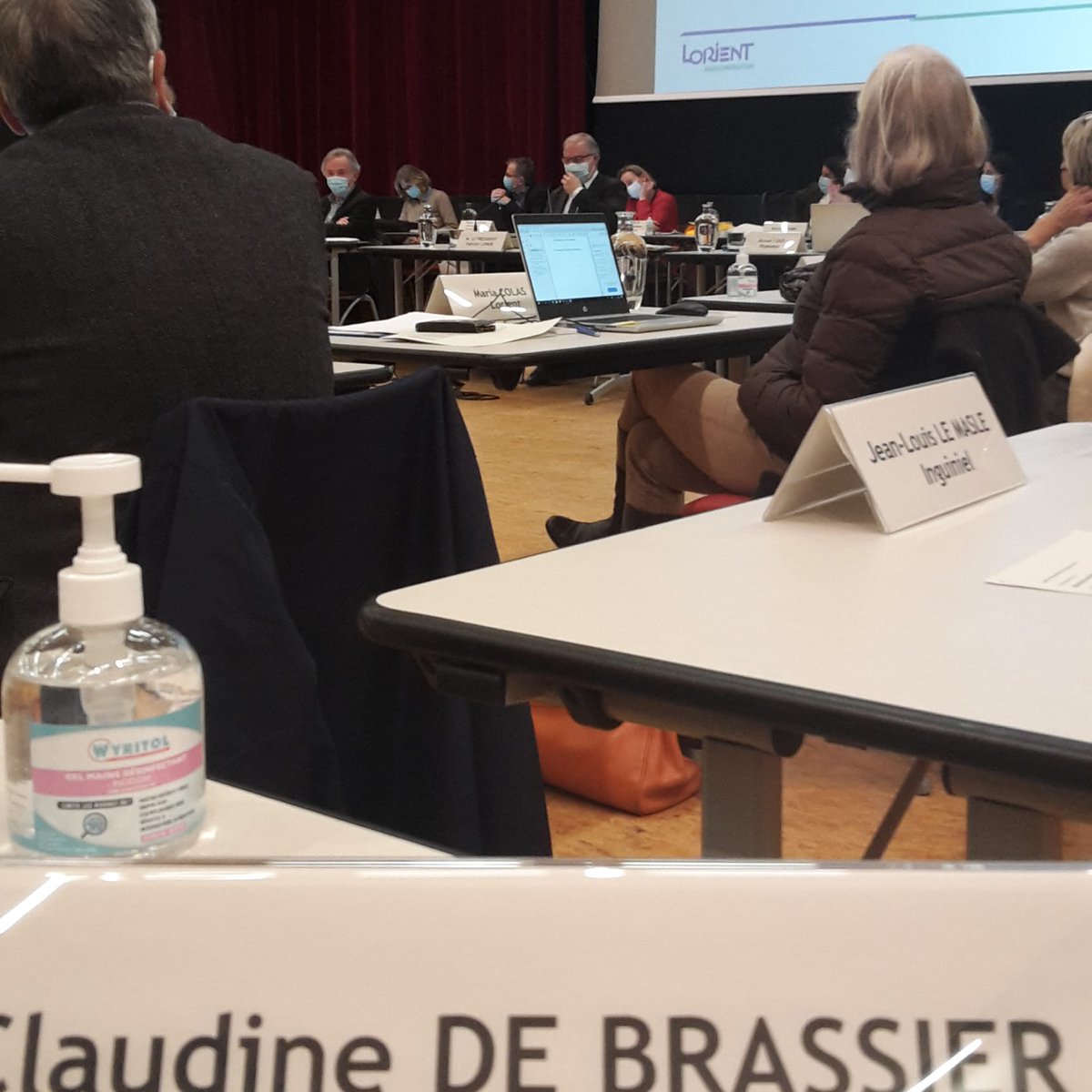 cdebrassier's tweet photo. Pour construire un destin partagé et assumé de notre territoire, méthode du projet de territoire présentée ce soir en conseil communautaire. Ensemble définissons notre identité commune et notre vision prospective #lorientagglomeration #citoyenneté #Climat #Economie https://t.co/bE7EE68dtF