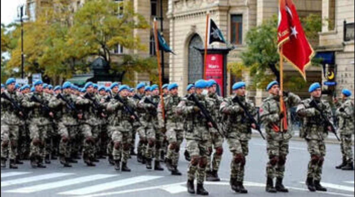 #Bakü sokaklarında Türk Ordusu arş-ı inletiyor. 

#Azerbaycan 🇦🇿🇹🇷