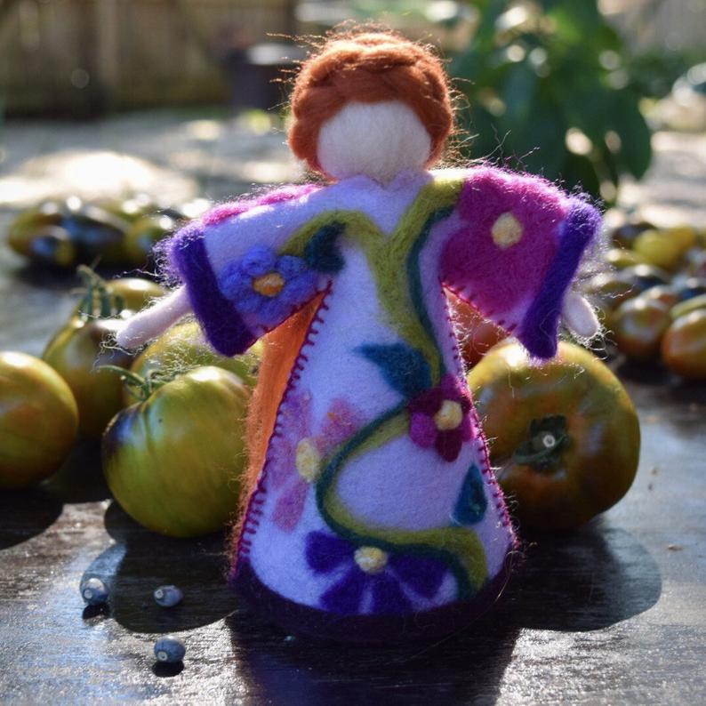 Waldorf_CapeCod's tweet photo. This week's featured Holiday Faire Vendor is Seaberrys by Lisa Muxiica. Lisa makes wonderful felt fairies, mermaids, garlands, and more. Take a look at her beautiful work!

Collectible Fiberarts by SeaBerrys on Etsy https://t.co/m04wmmK4wj https://t.co/Sx54LFBuCZ