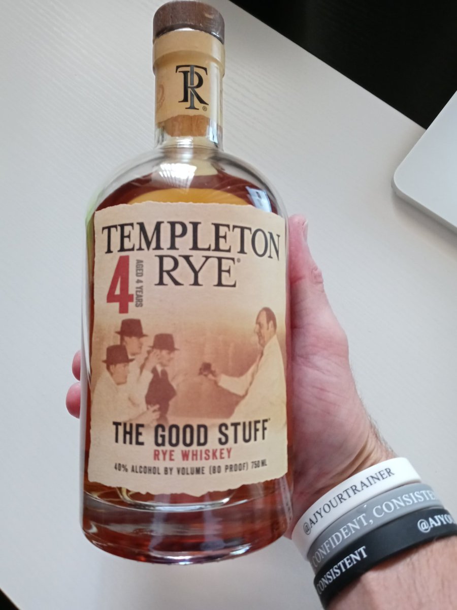 @DulceMooon Templeton Rye 4 Year is my absolute favorite whiskey to make my drink of choice, an Old Fashioned. Cheers! 🥃