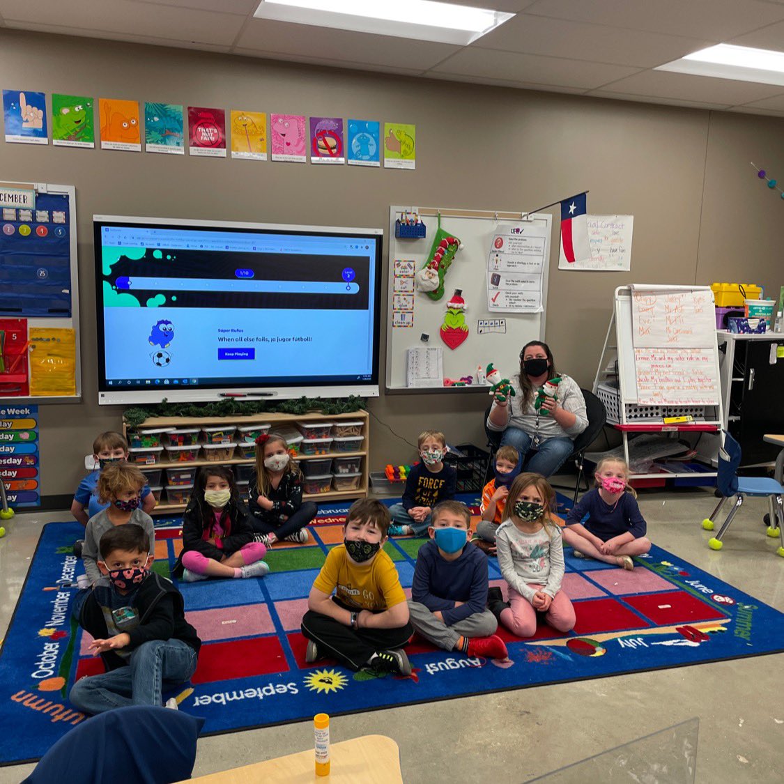LizMartinezHES's tweet photo. #HoHoHerff #goosechase #2twitterelves https://t.co/jDmbcqeCH4