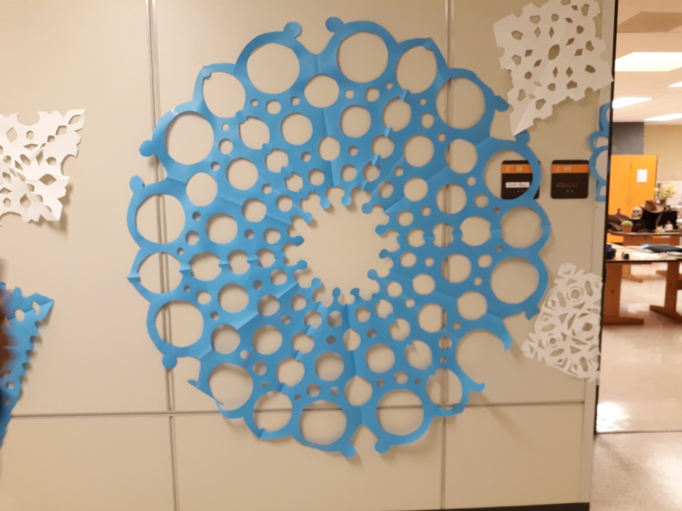 Giant snowflakes invade the C-Building hallways! Thank you to our @ElsikHighSchool art students for spreading some holiday cheer by creating these beautiful snowflakes! @aliefFineArts #papersnowflakes