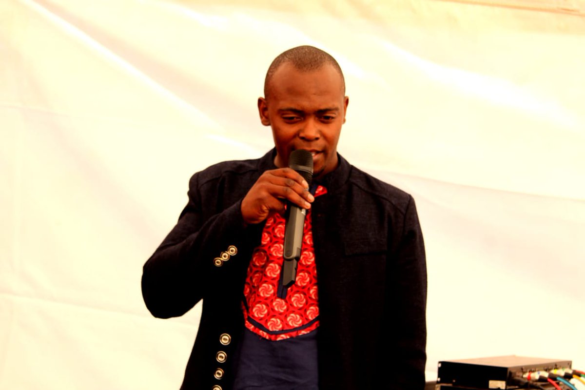 DumbNeck's tweet photo. DUM NECK! NTATE RAMONAKO https://t.co/jDi6LHtQv2