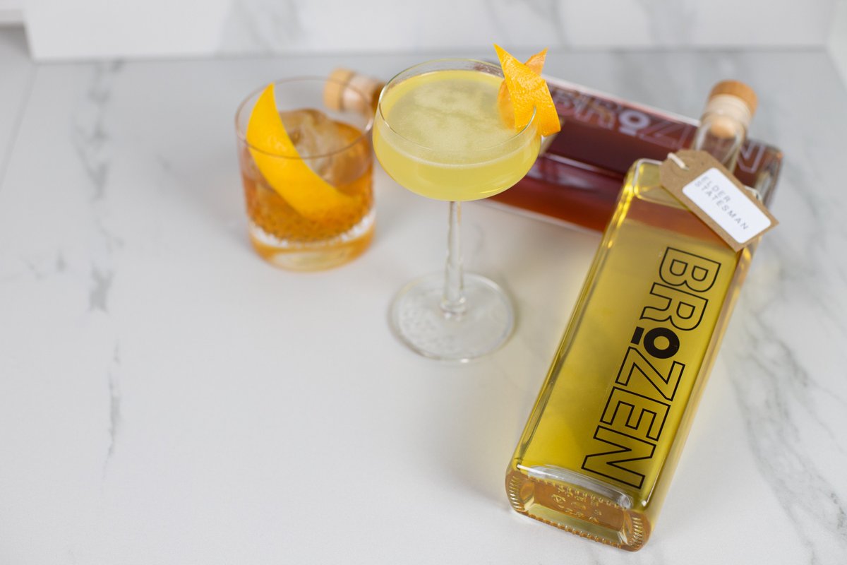 BrozenBar's tweet photo. Our bottled cocktails are available for both collection from the bar, and delivery within Bristol (BS1 to BS9). Order yours here: https://t.co/sB7j7itGjH https://t.co/mfT6xfDy1H