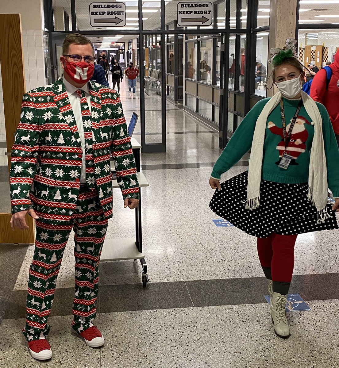 drasmussen43's tweet photo. Happy Holiday Cheer Day from @OPS_Burke We’re feeling a little festive this week! Go Bulldogs! @BurkeJournalism https://t.co/u6nFilfVzH