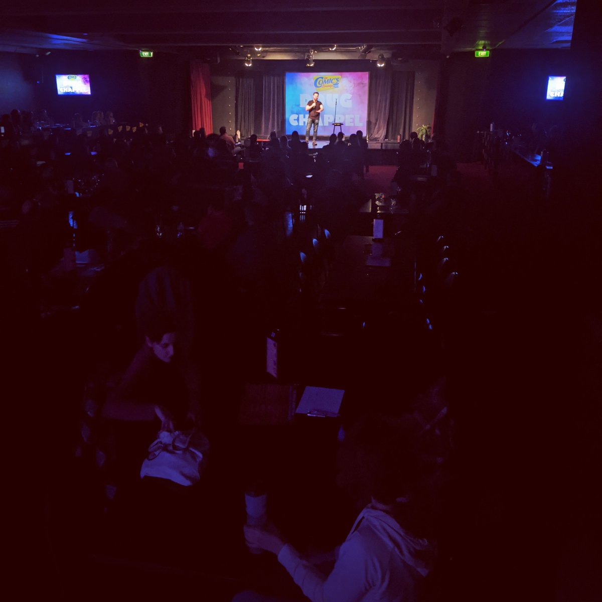 TheComicsLounge's tweet photo. @DougChappel kicking off last night show! https://t.co/k31TIQu2Np