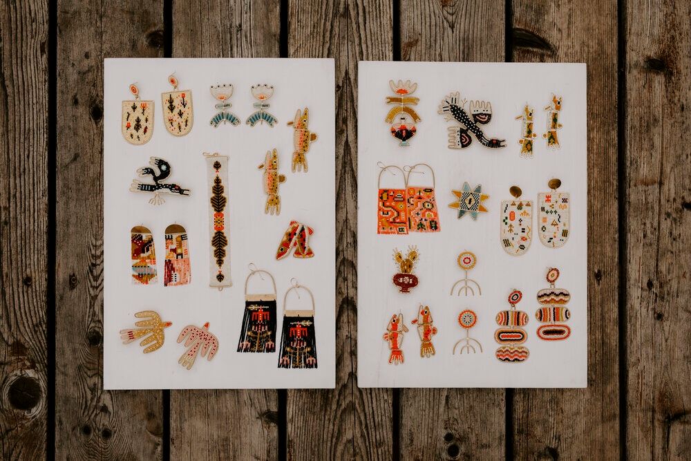 boldavenue's tweet photo. RUBINSKI WORKS x Brett Stenson beadwork collaboration https://t.co/0yRFHJW1rD #TypeTuesday https://t.co/B9udYuZC4v