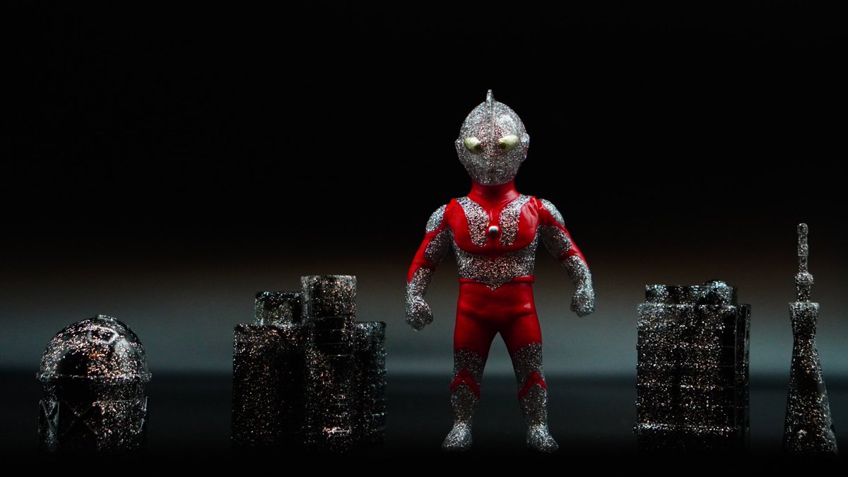 Godzimon Auf Twitter Maxtoyのウルトラマン ギガラメです One Up さんの再販 本当にありがたかったです 憧れのギガラメ 立ち振る舞いが本当にカッコいい そしてビルソフビもラメが入って 夜景みたいな 宇宙みたいな 渋いんです ウルトラマンの仁王立ち
