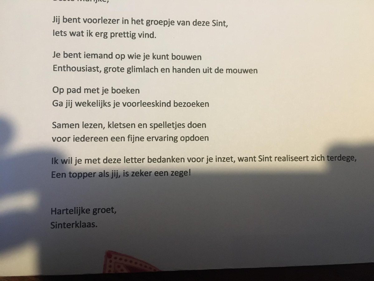 030VoorleesExpr's tweet photo. Afgelopen was het al weer zo ver, Sinterklaas vertrok samen met Amerigo naar Spanje. Hulp-Sinterklaas coördinator Karin wil ook graag de voorlezers van de VoorleesExpress Utrecht bedanken!
Heb jij in je voorleesgezin nog aandacht besteed aan Sinterklaas? https://t.co/lSmDNEZ378