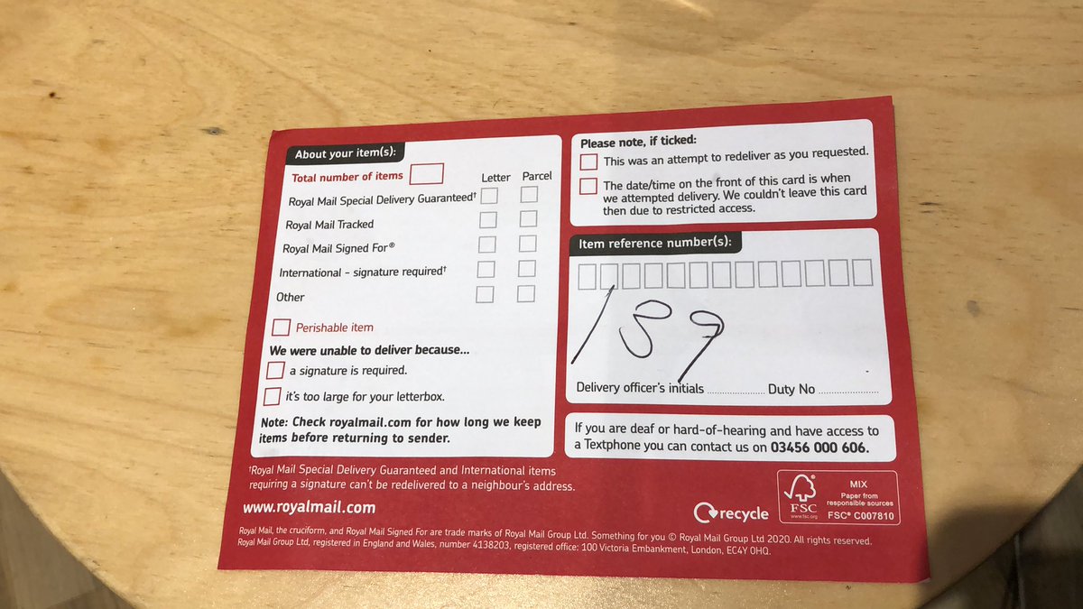MiaMokk's tweet photo. Why the postmen of @RoyalMail so lazy ? Lost a parcel thanks to this completely useless redelivery card !!!! https://t.co/pBxrhVpuy2