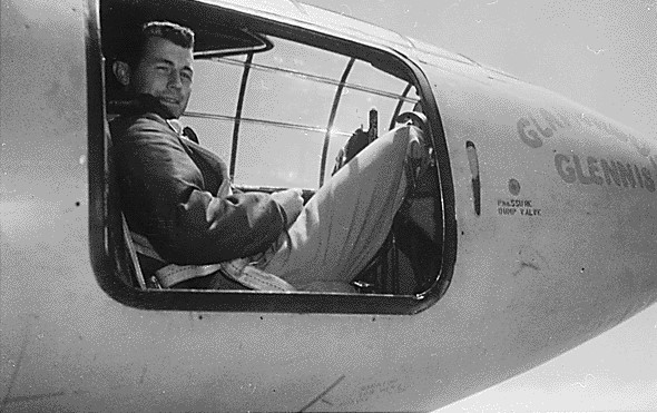 Brig. Gen. Charles E. Yeager, the first man to fly faster than the speed of sound, died yesterday at the age of 97. In this 1948 photo, the  @USAirForce pilot sits in the cockpit of the Bell X-1 supersonic research aircraft. https://catalog.archives.gov/id/542345   #ChuckYeager