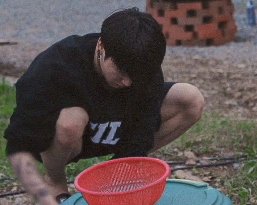 บอกทำอาหารครั้งเเรกเลยให้มาชิม ตอนเเรกนึกว่ามาเเล้วได้กินเลยเเต่คือเชฟเค้ายังทำไรไม่เสร็จเลยครับ !