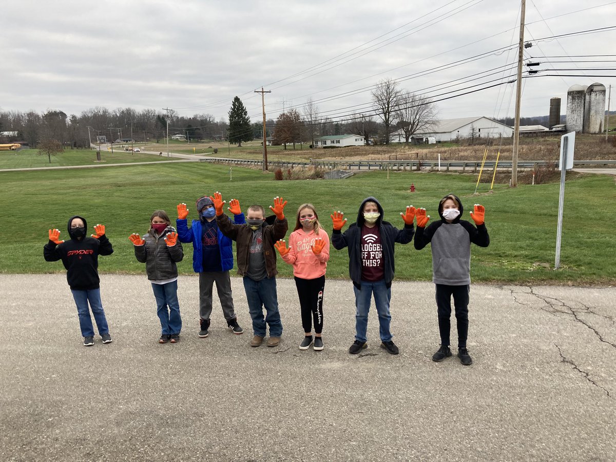 BrookColts's tweet image. Thank you Brook boosters for the wonderful gloves. #BrookColts