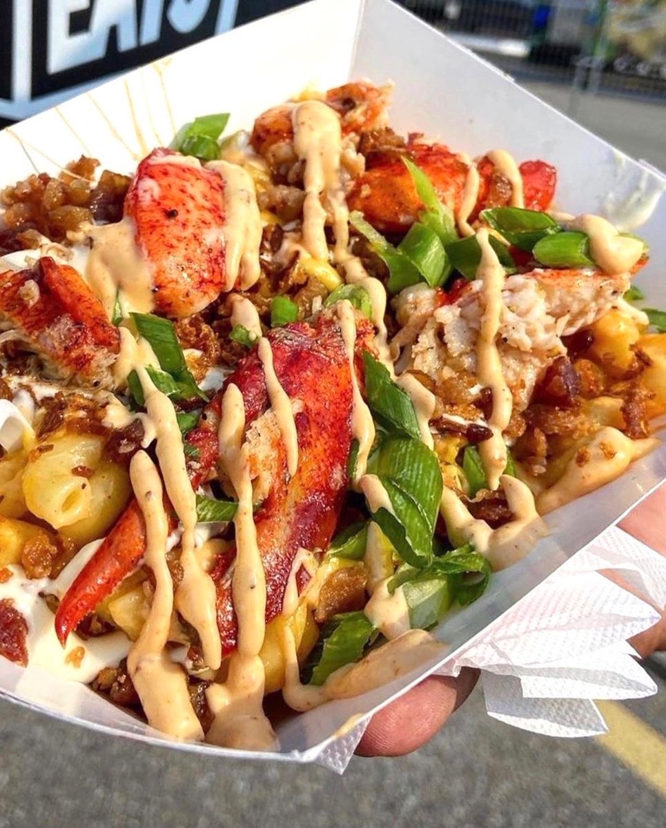 foodtrucksTO's tweet photo. Found myself a good catch 🦞-📸 6 Spice Rack #TorontoFood #Lobster #foodtrucksTO https://t.co/HktshDrUgK