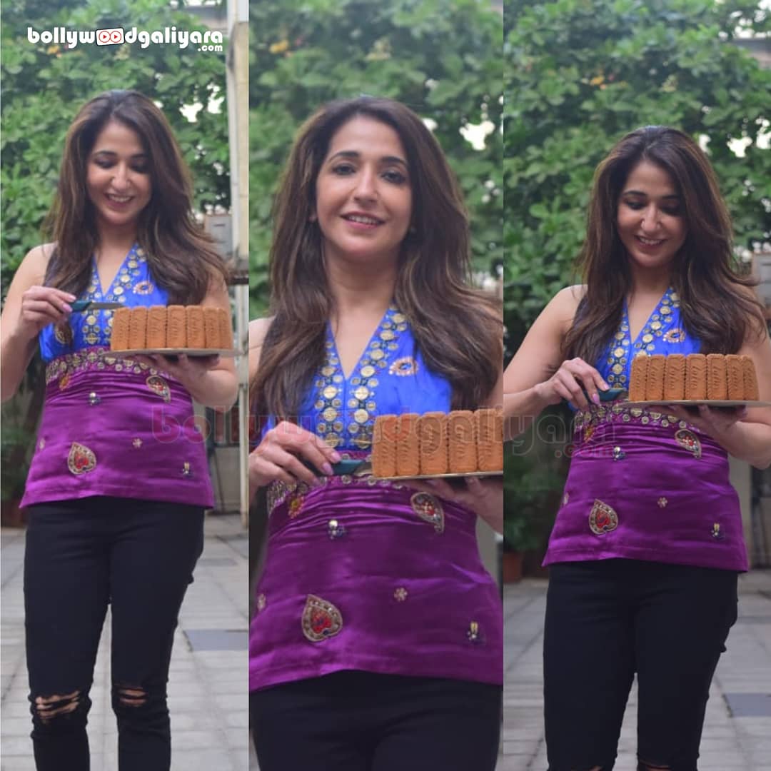 Bollywood Galiyara tweet media