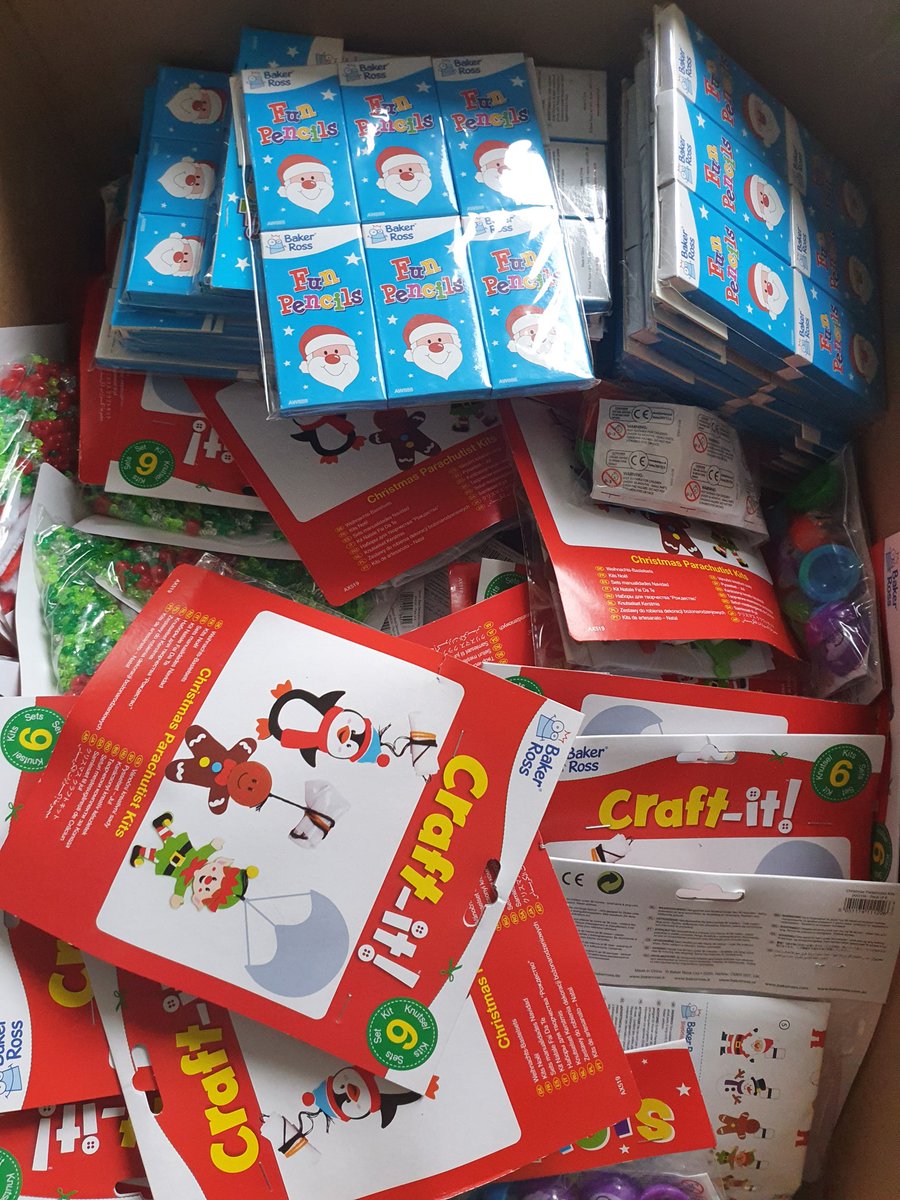 fullcirclenwcic's tweet photo. Huge thanks to @WeActTogether @shah_arooj & Cllr Graham Shuttleworth for support with our #festive activity packs
#ALittleBagOfChristmasSpirit #youngpeople #Oldham
@BecciMarshall @dawnfullcircle @bgcgm @360YouthOrg @andyhamill1 https://t.co/UNXsXe37RA