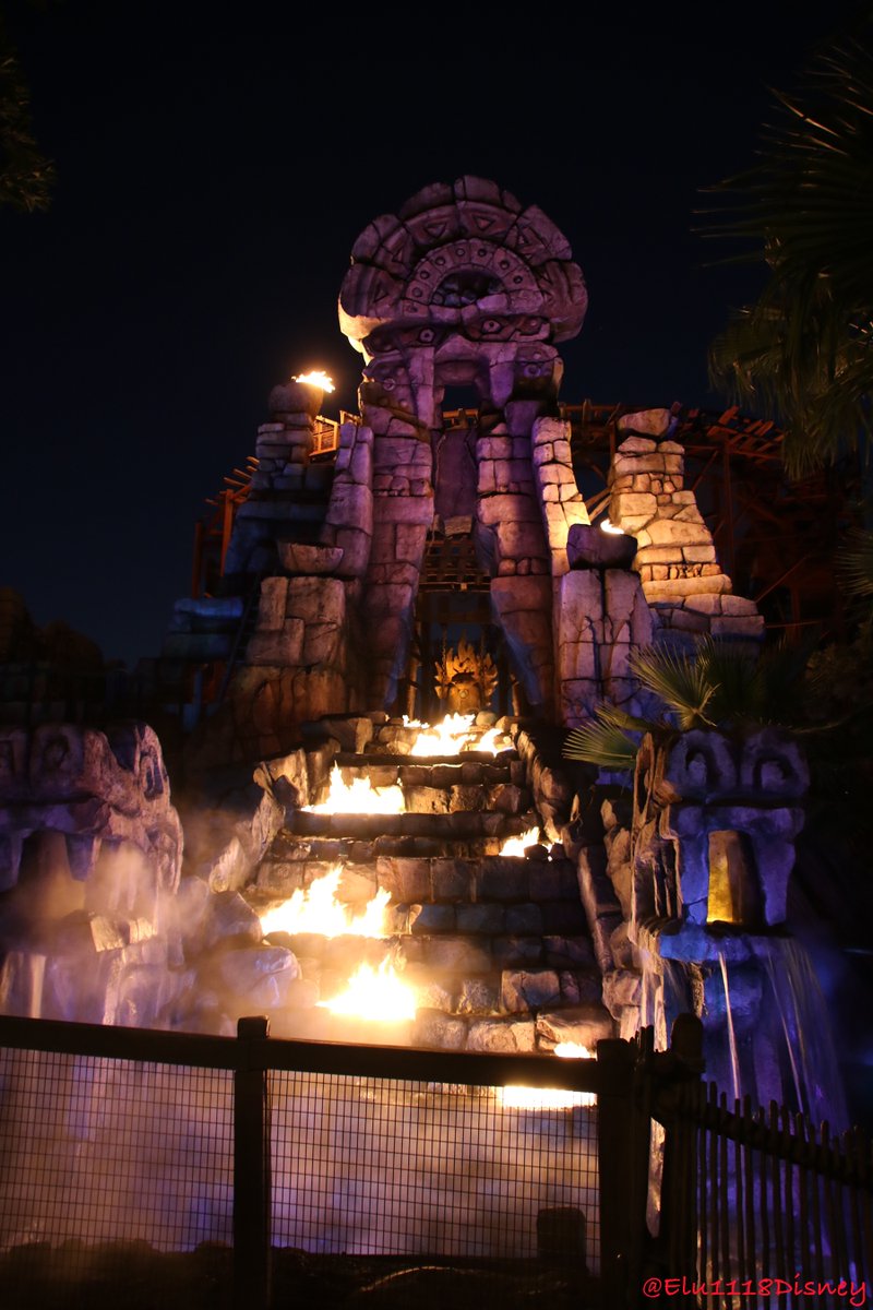 Elu 夜のレイジングスピリッツ 年10月撮影 Disney Tds 東京ディズニーリゾート 東京ディズニーシー ロストリバーデルタ レイジングスピリッツ Ragingspirits 夜景