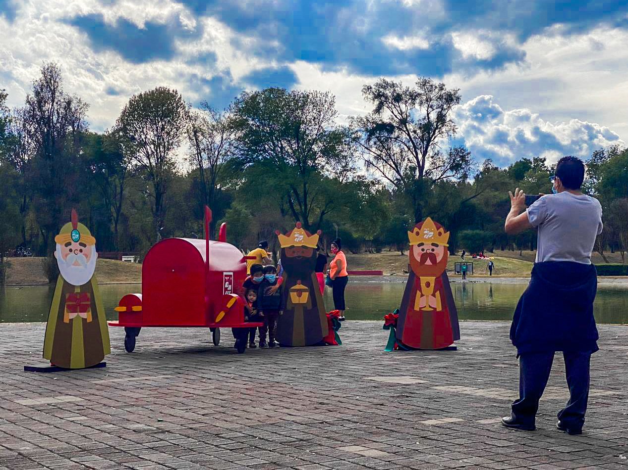Alcaldía Azcapotzalco on Twitter: "📬 El buzón mágico de los 👑👑👑 Reyes  Magos está instalado en el Parque Tezozómoc para que tu carta llegue a  tiempo, la entrada al parque Tezozómoc será