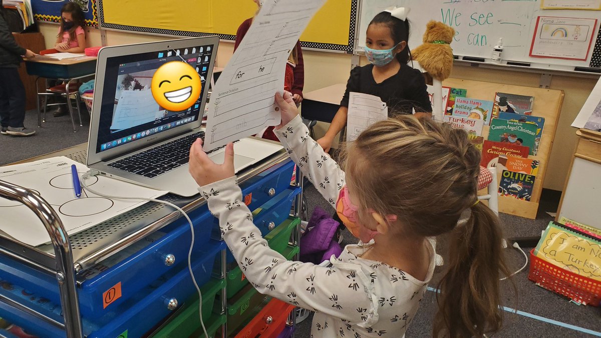 ABESCardinals's tweet photo. We are working with our friends in-person AND virtually to give each other feedback!
#DefiningOurFlying https://t.co/nnz7yUz7i4