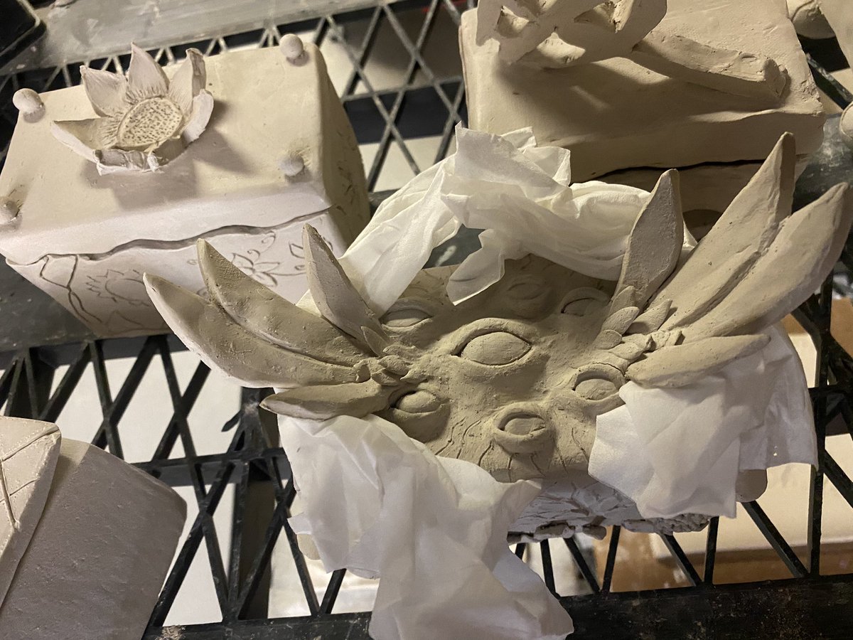 3d_mhs's tweet photo. When you work this hard on your slab box, you baby and support it . It’s all in the details. #slabbox #ceramics #arteducation #fultonartstrong @ArtsFCS @JonesBC_MHS @CaptainPainter @dpbrown99 https://t.co/5T1s1e3ap3