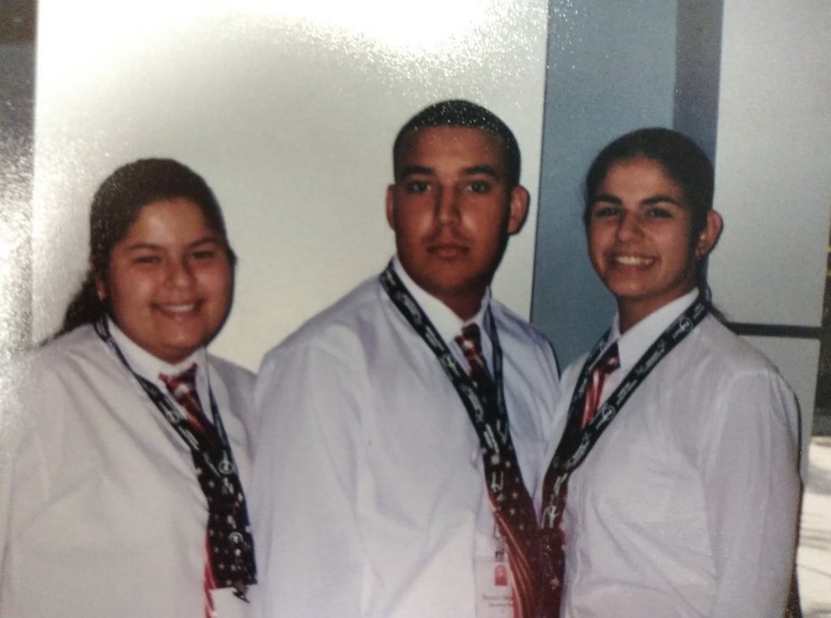 FlavorHedonist's tweet photo. When your culinary high school teacher sends you this gem from a 2002 competition. #HialeahHigh https://t.co/5rrb6gxjUt