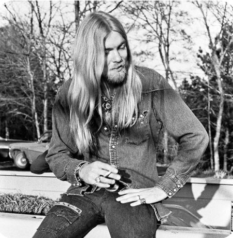  Happy Birthday to Mr.Gregg Allman We miss you!
(December 8,1947-May 27,2017) 