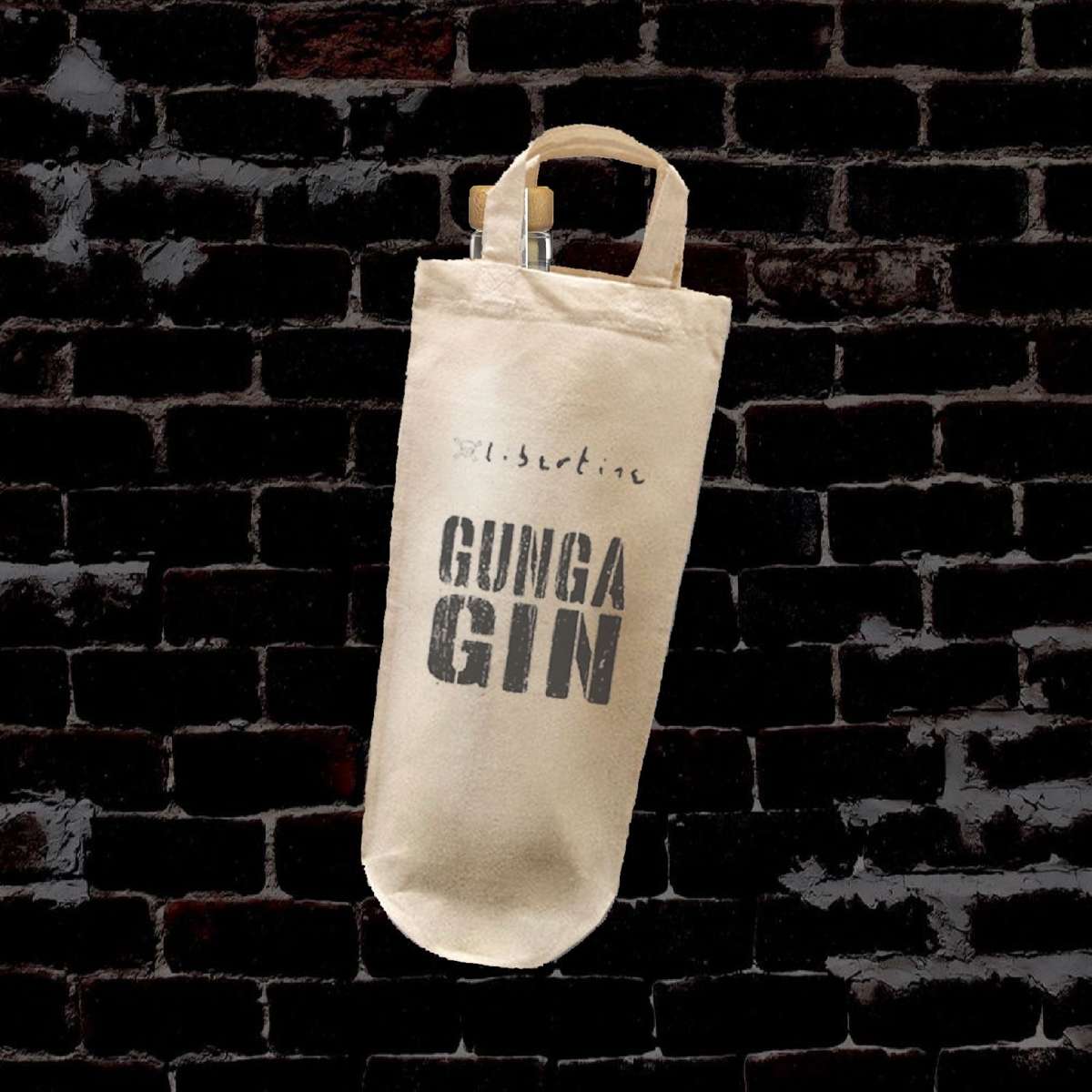Albion_Rooms_'s tweet photo. FREE with any purchase of GUNGA GIN for a limited time only!

https://t.co/2EkooBNmUF https://t.co/DHo4Np7rxT