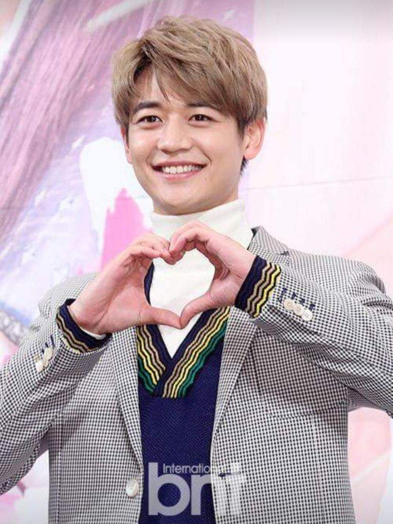 Bfess happy Birthday untuk idol aktor korea yg baru selesai wamil november kemarin, SHINee Choi Minho  