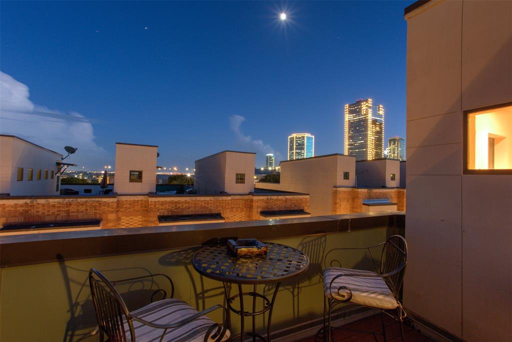MKSHPRealtor's tweet photo. This home will wait for no one. Be the first to see it! #homesforsale #homeowner  https://t.co/Qjt4ShYSNH https://t.co/v2evV9aPfJ
