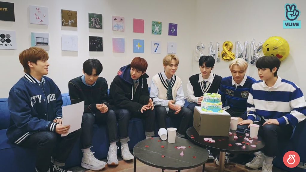 enhypenweverse's tweet photo. [INFO] 201209

ENHYPEN is now live on VLIVE!

Watch them here:
🔗 https://t.co/OmS8kKOsyb

#ENHYPEN #엔하이픈 @ENHYPEN_members https://t.co/jFY4P4Fjry
