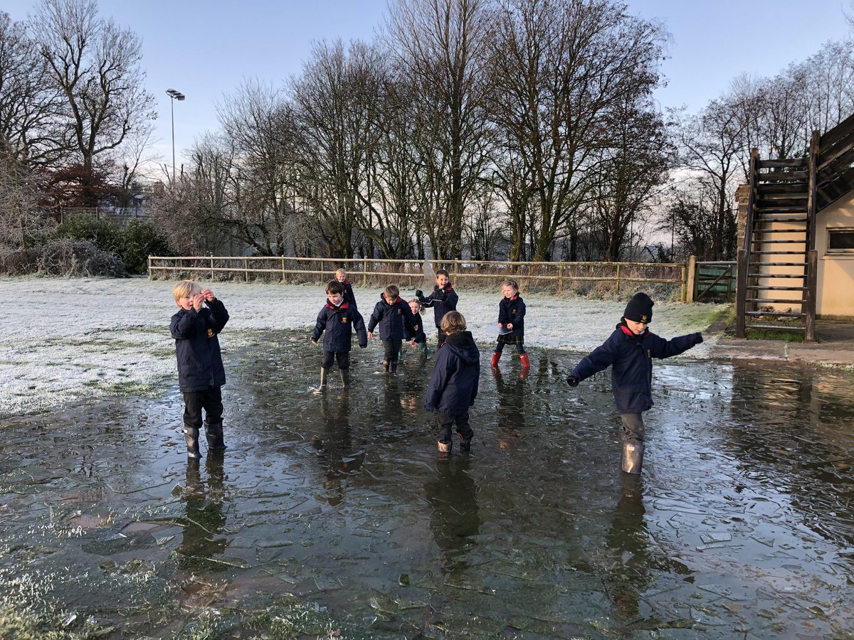 ShebbearCollege's tweet photo. Frosty phonics and a big frozen puddle! ❄
#ShebbearPrePrep #phonics #FrozenPuddle #frosty #OutdoorLearning https://t.co/Os9svV2dGr