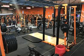 SimonNovember's tweet image. Onder druk van @TestAankoop heeft #BasicFit zijn voorwaarden aangepast : enerzijds zal geen lidgeld meer worden gedebiteerd tot het ogenblik waarop de zalen weer open gaan, anderzijds zal men kunnen genieten van terugbetaling verrekend via toekomstige maandgelden #fitness