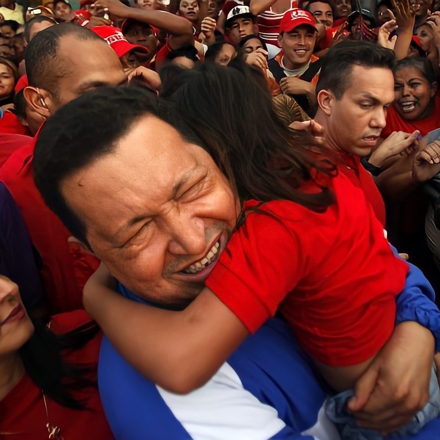 Hoy #8Dic se cumplen 8 años de la última alocución de nuestro Comandante Eterno Hugo Chávez. ¡Seguimos firmes y leales a su legado!. ¡Unidad, lucha, batalla y victoria!  #AntonioBenavides #Caracas #ElValle #Coche #SantaRosalia #Amor #Patria #Chavez #VenVamosJuntos #Circuito4