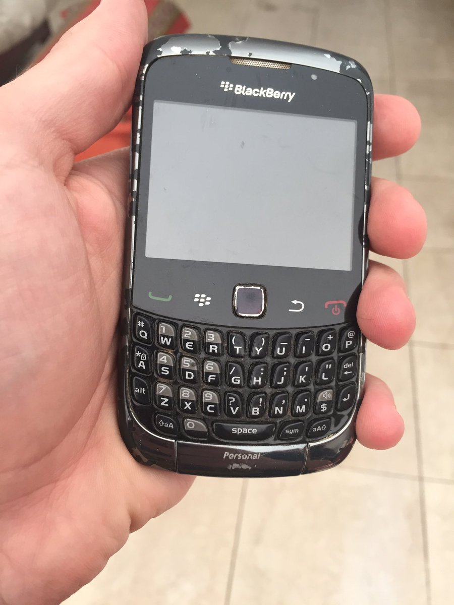 El verdadero tuitero tuiteó desde uno de estos 🤭