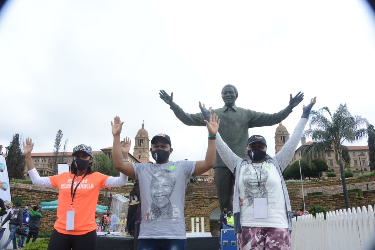 mandelarw's tweet photo. @MbaliHlopheSA MEC for @GautengSACR , @sellohatang CEO @NelsonMandela foundation & #NdilekaMandela Madiba's granddaughter ๐๐ฝ pose beneath the Nelson Mandela Statue at the Union Buildings in the capital of @CityTshwane to commemorate Madiba's passing 7 years ago.
#MRWR20 #EOH https://t.co/5GXFOWBJRt