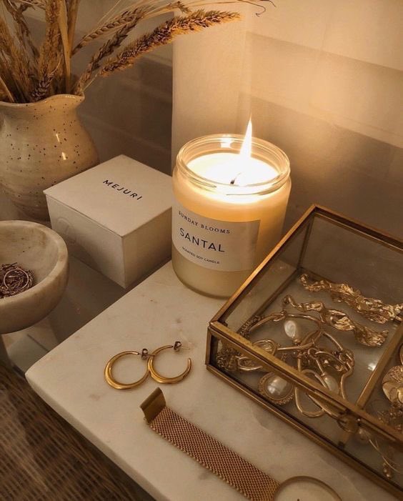 GlossyVodka's tweet photo. 🤎🕯 https://t.co/YcNJORfnAD