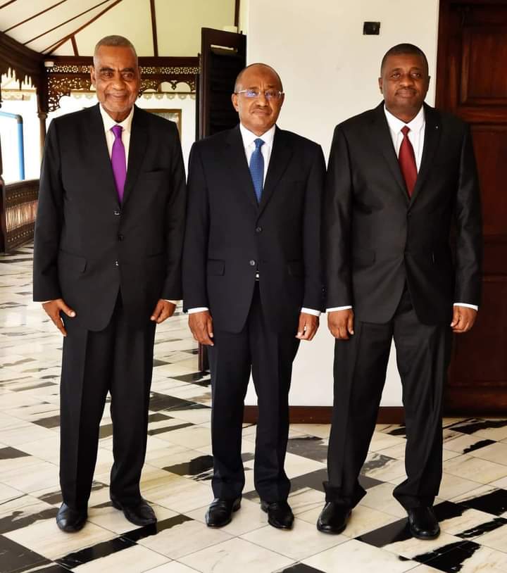 Mzee ni dawa.
#drabdallahhbuu
#ummyalyhamidhamid