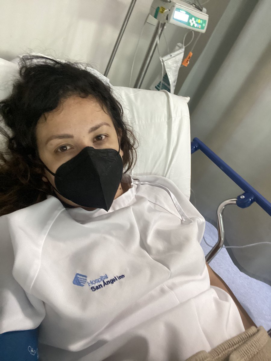 arelyMeGa's tweet photo. No es una enfermedad cualquiera #Covid al menos no para mi. Sabe qué número de recaída voy. Todo comenzó el 27 de marzo y ayer todo empezó con una taquicardia incontrolada que terminó en una crisis de ansiedad y en hospitalización. Qué sigue ? Más estudios y más paciencia 🙏 https://t.co/momaPXYXZY