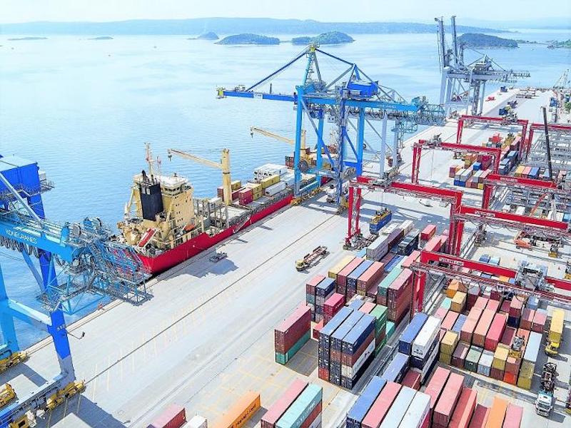 WorldCargoNews's tweet photo. #Yilport signs up for #BAPLIE Viewer Online. Global #port operator signs enterprise agreement for cloud-based BAPLIE file management. https://t.co/hZqG9cZK6T https://t.co/E84cbOuKND
