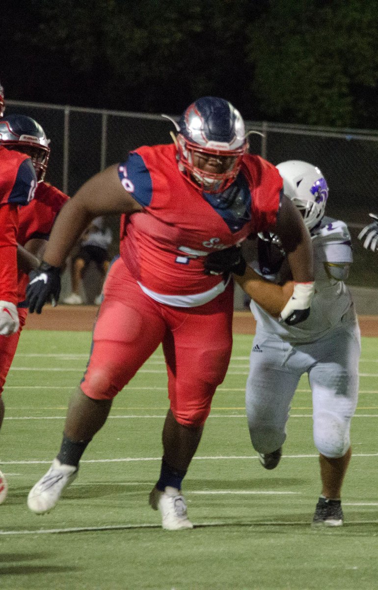 coachmattcosta's tweet photo. Proud papa bear moment here! Big James Turrentine was offered by Black Hills State yesterday. Thank you @JoeAshfield at your staff for being good humans and taking a chance on this kid! #birdbrigade #flyabovethepack #rowtheboat #culturenevergraduates https://t.co/6izsgoiUYG