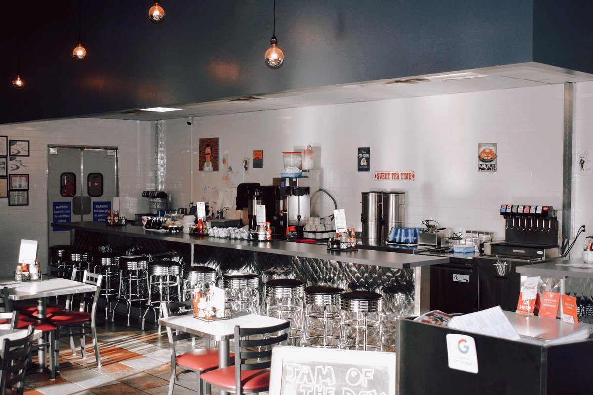 AustellTud's tweet photo. Come on in! We're open for dine in, every day, from 8am-3pm during the pandemic. Call us at 770-372-3582 to place a take out order or find us on grub hub, door dash, and very soon uber eats to place your take out order. https://t.co/ihW5MAAuRo