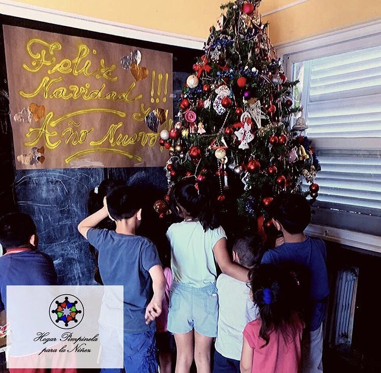 Hogar_Pimpinela's tweet photo. 🎄Se vienen las fiestas. ¿Que mejor regalo que #Ayudar ?
¡VOS podés hacer la diferencia! ¡Con poquito podes hacer MUCHO!
Escribinos a: donacioneshogarpimpinela@hotmail.com ❤️ https://t.co/VunqaCnPMQ