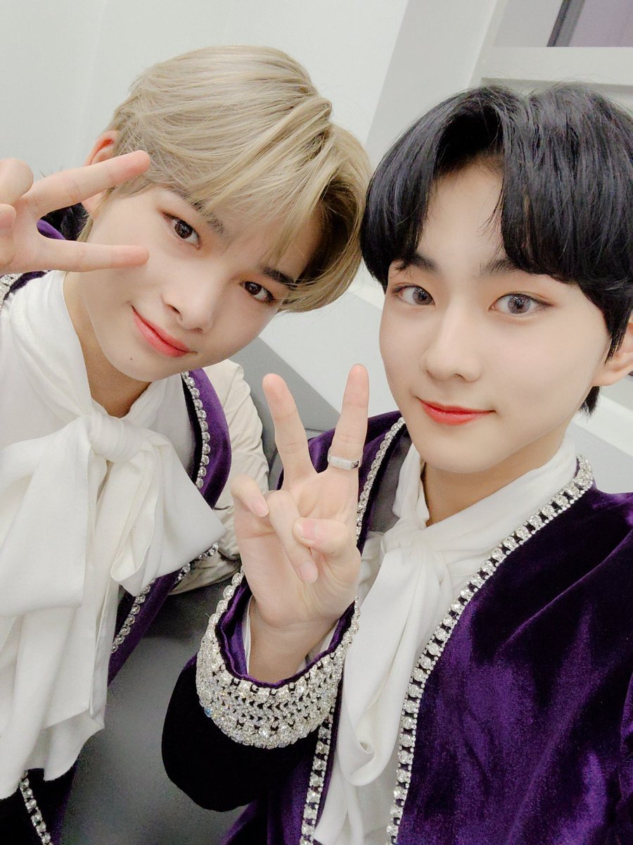 ジョンウォンのカラコンぎゃんかわ🥺