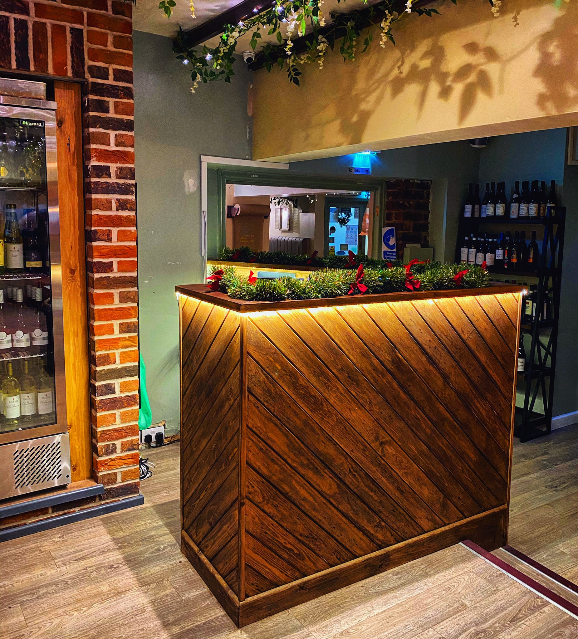 Cafe cheap reception desk