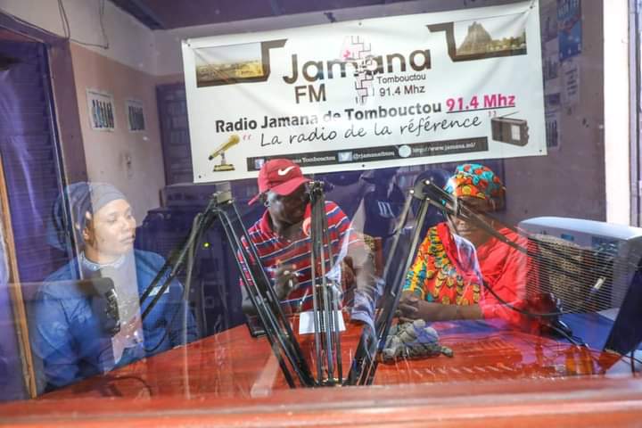 AccsSahel's tweet photo. |Campagne #LutteContreLaCorruption.
La coalition ( @SankoreLabs, @AccsSahel, CSTM, Tierey Terey) a organisé un débat sur le rôle de la société civile dansla lutte contre la corruption à la radio jamana de Tombouctou. Merci à Mohamed Yattara, Famiss Arby, Oumou Haidara.
@IRIglobal https://t.co/dgkiIzDVYm