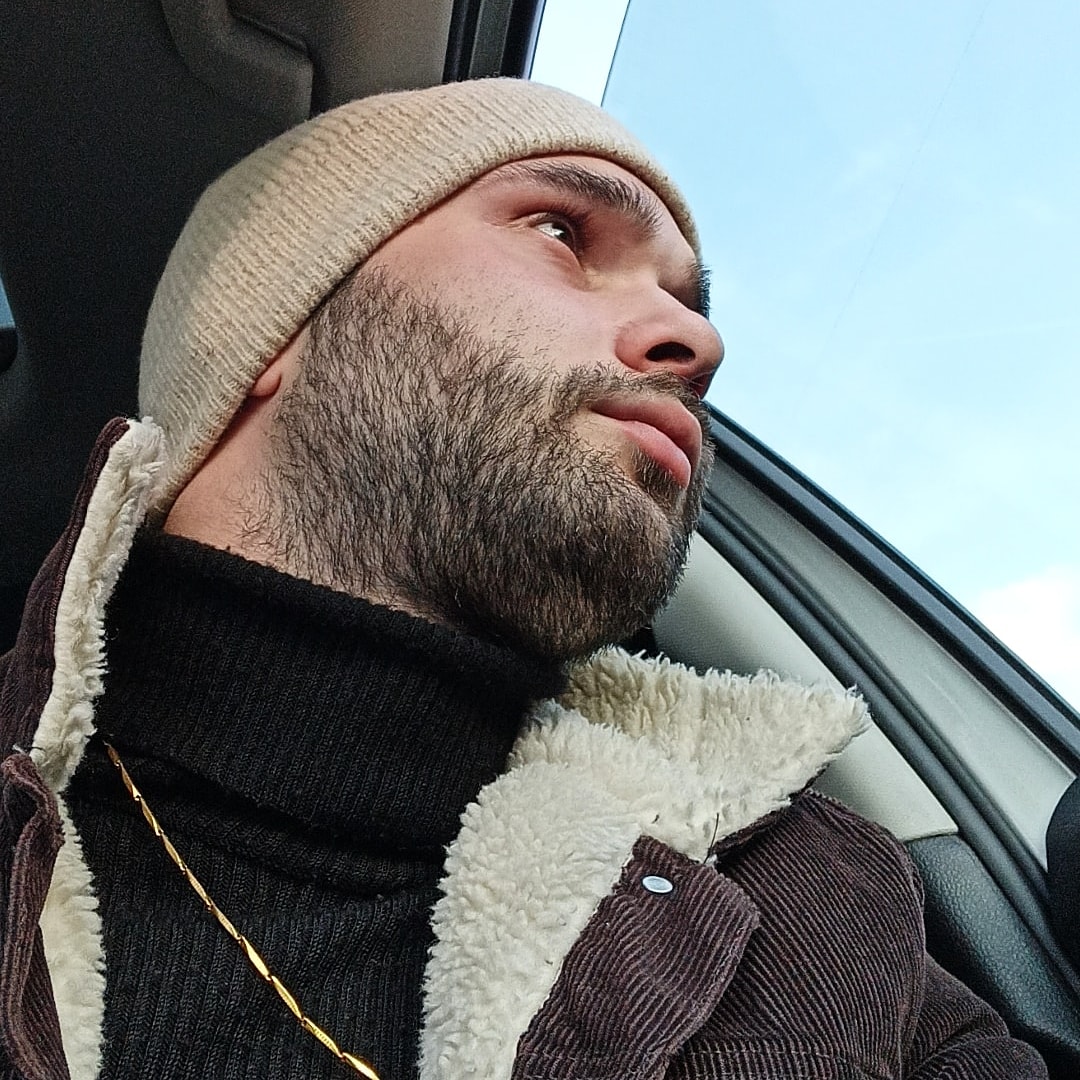 Baktın olmuyor sende bakma