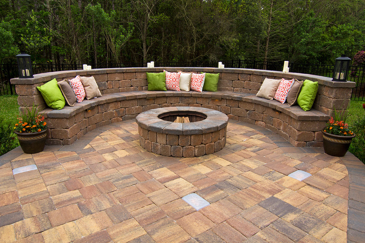 SouthwestBlock's tweet photo. Holiday wish list.  
#southwestblock #makingthesouthwestbeautiful  #hardscapes   #backyardupdate #buyRioRancho #SWBsouthvalley #newmexico #durabellahardscapes #hardscapingis https://t.co/1ZTjZnBVxH