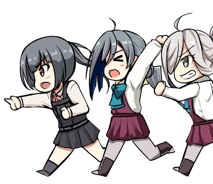 お腹空いたな…
コンビニにでも行ってこようかしら('・ω・`) 