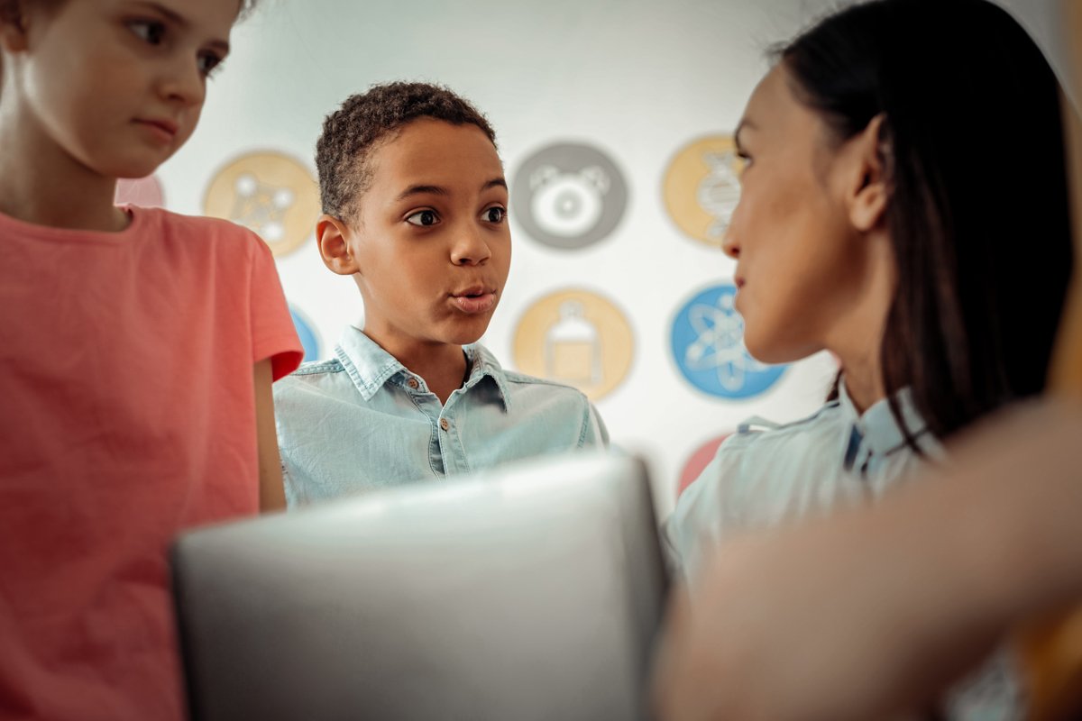 MDCPS's tweet photo. Let your child know that they won’t get in trouble for telling you the truth. Many perpetrators use secret-keeping or threats as a way to keep children quiet about abuse. #OkToTellMDCPS https://t.co/VaDW7jp1Mt